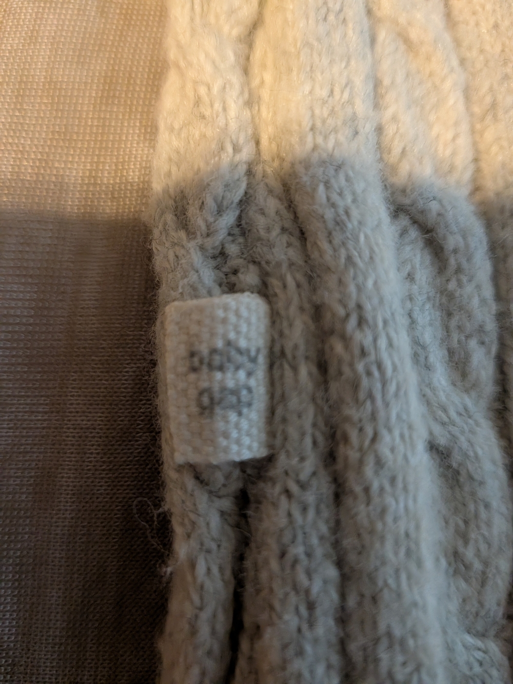 GAP Light Gray Cable-Knit Hood New Born - Picture 5 of 6